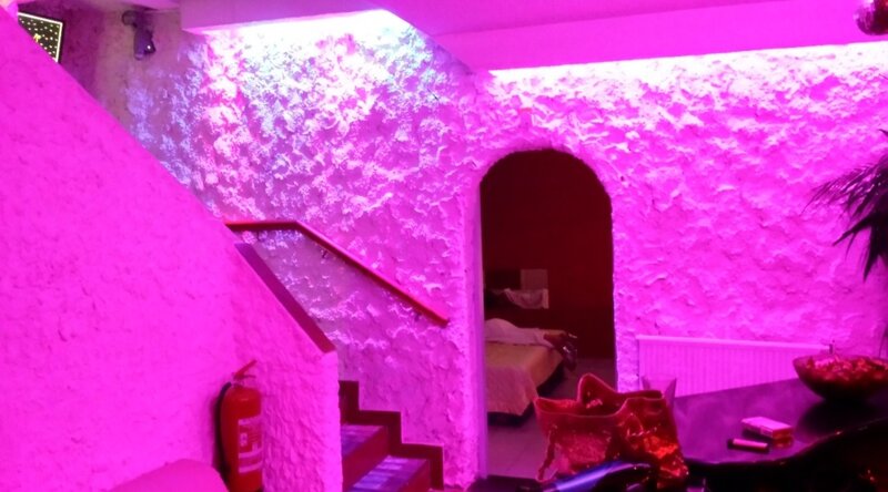 Club Vienna, 3 locuri disponibile